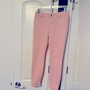 D. Jeans Skinny Jeans Size 4